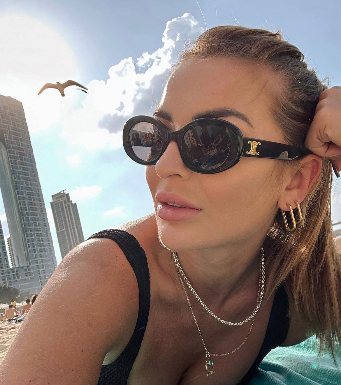 CELINA GO BLACK Sonnenbrille - VIBE & VOGUE